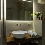 Borgo San Leonardo Apartment *