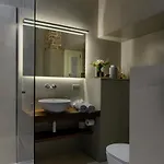 Borgo San Leonardo Apartment