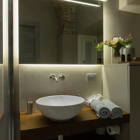 Borgo San Leonardo Апартаменты *